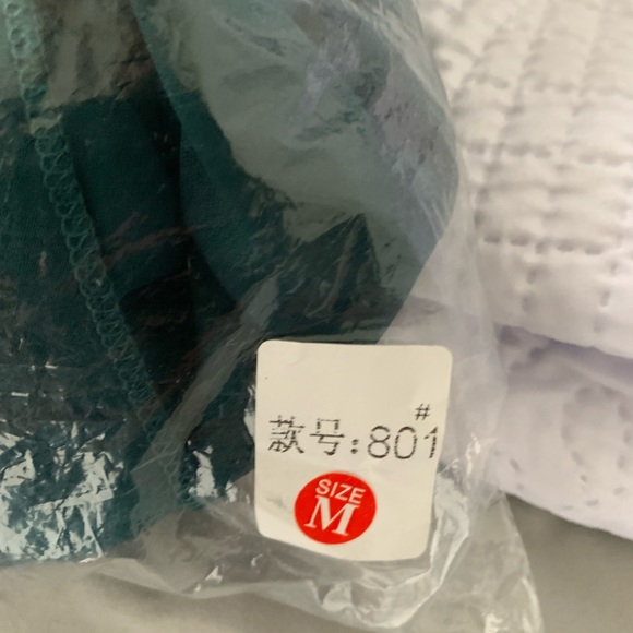 Never worn, still in bag - Picture 7 of 8